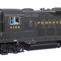 EMD GP9 with LokSound 5 Sound & DCC -- Pennsylvania Railroad #7154 (Brunswick Green, Dulux gold)