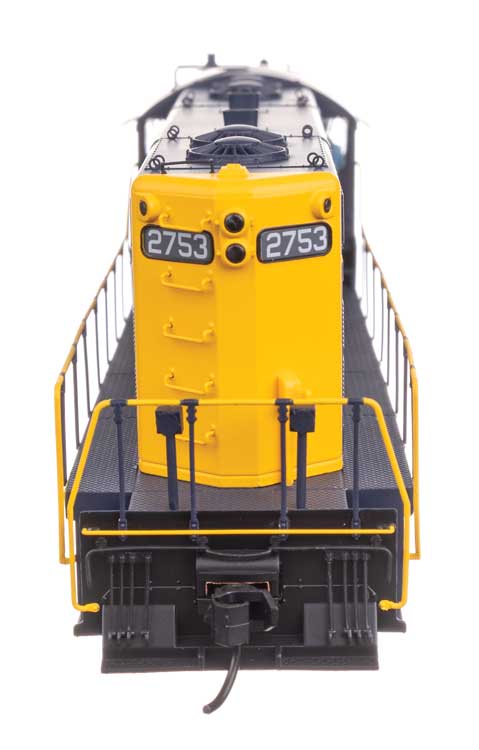 EMD GP7 - Standard DC -- Santa Fe #2753-4