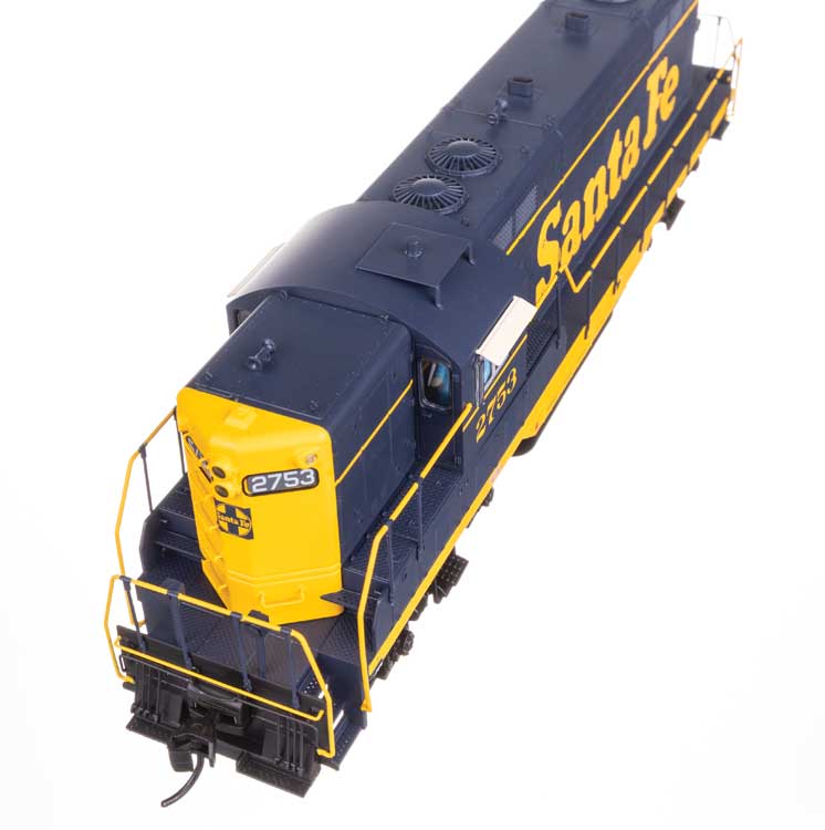 EMD GP7 - Standard DC -- Santa Fe #2753-5