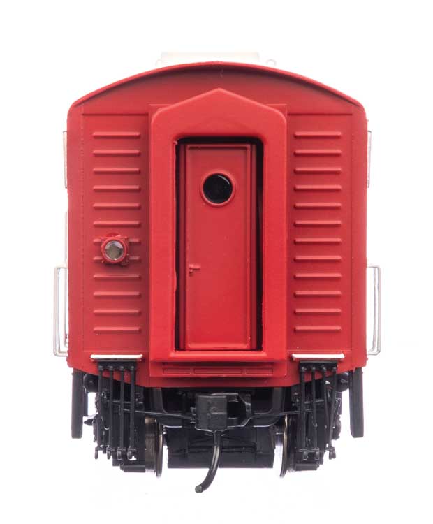 EMD FP7 & F7B Standard DC -- Soo Line #501A & 501C (white, red, black)-6