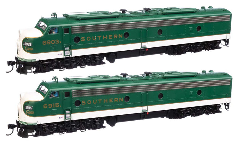 EMD E8 A-A - Standard DC -- Southern #6903 & 6915-1