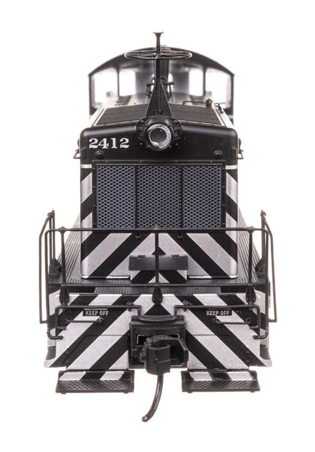 EMD NW2 - Standard DC -- Atchison, Topeka & Santa Fe #2412 (A. T. & S. F.; Zebra Scheme, black, white)-4