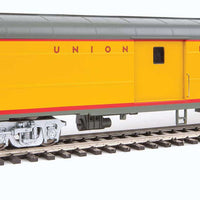 85' ACF Baggage - Ready to Run -- Union Pacific(R) #5657 (City of Los Angeles; yellow, gray, red)