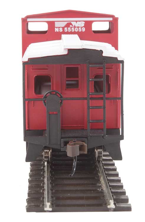 Wide-Vision Caboose - Ready to Run -- Norfolk Southern (red, white)-3