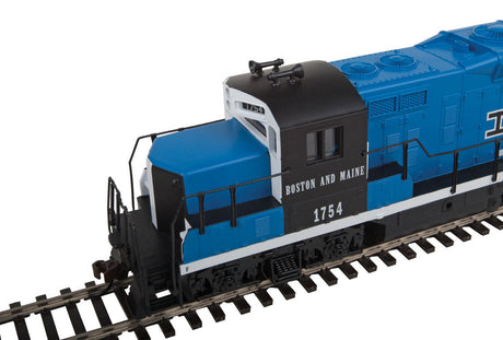 EMD GP9M - Standard DC -- Boston & Maine #1754 (blue, black, white)-3