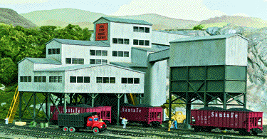 New River Mining Company -- Kit - Main Bldg: 7-1/2 x 5-3/8 x 5-5/8"; Truck Bldg: 4-1/4 x 1-5/8 x 4-3/8"-1
