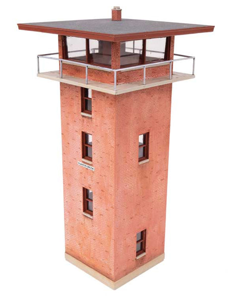Modern Yard Tower -- Kit-3