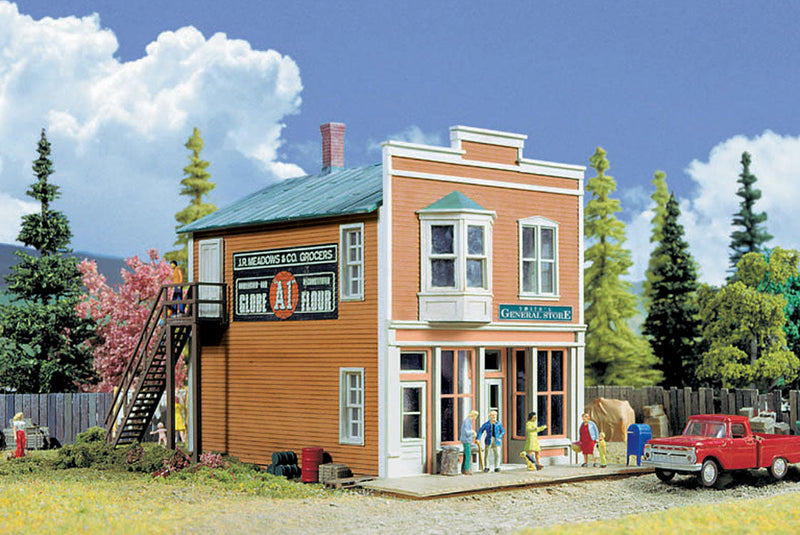 Smith's General Store -- Kit - 5-3/4 x 5 x 5-1/2"  14.3 x 12.5 x 13.7cm-1
