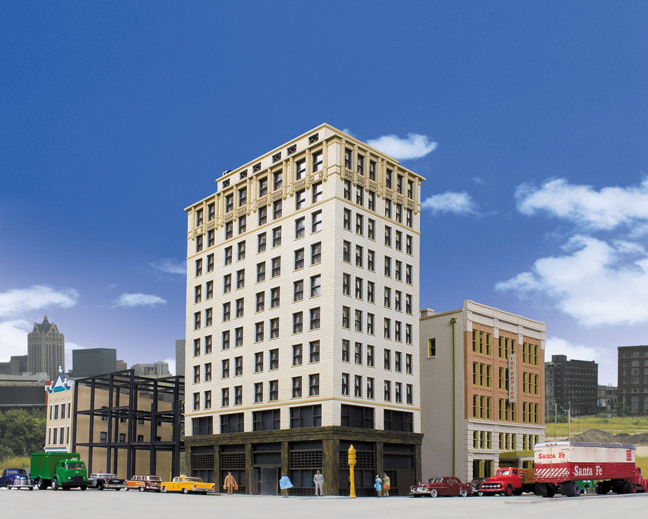 Ashmore Hotel -- Kit - 8-5/8 x 4-7/16 x 13-7/8"  21.9 x 11.2 x 35.3cm-2