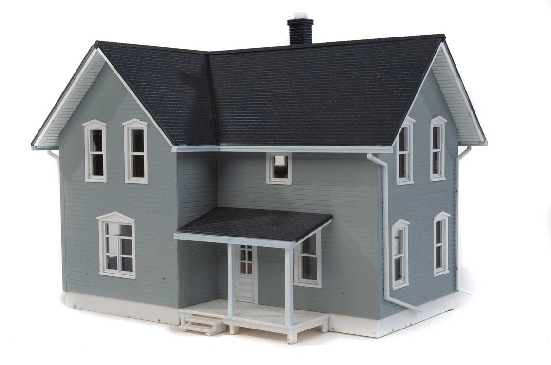 Tillman Farm House -- Kit - 4-11/16 x 4-1/4 x 4-3/8"  11.9 x 10.7 x 11.1cm-2