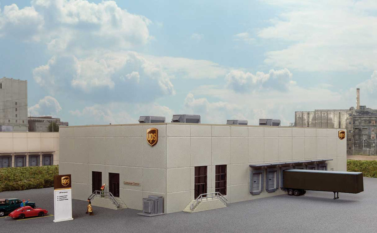 UPS(R) Hub with Customer Center -- Kit- 12 x 6-1/2 x 3-3/16"  30.4 x 16.5 x 8cm-1