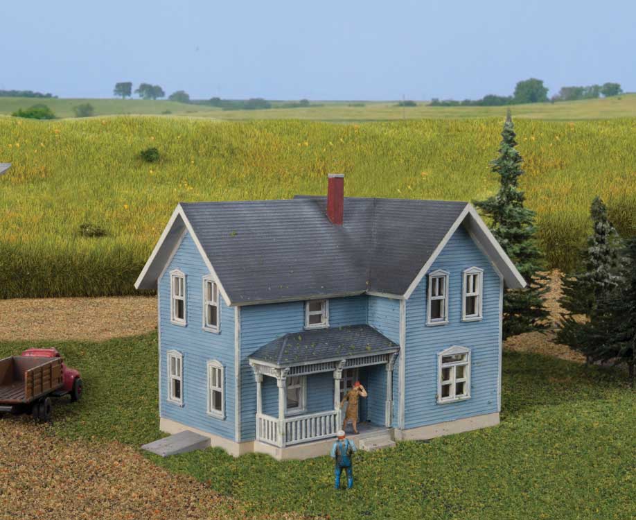 Lancaster Farm House -- Kit - 2-1/2 x 3-1/4 x 2-5/16"  6.3 x 8.3 x 5.9cm-1