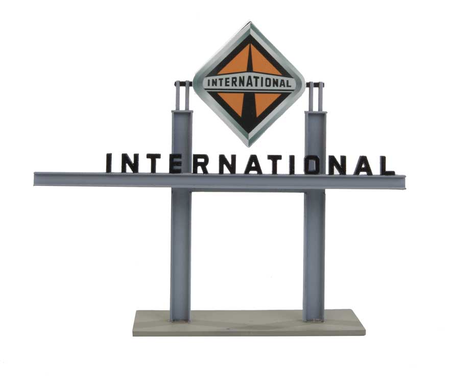International Truck Dealership -- Kit - 8-7/8 x 12-1/4 x 3-7/8"  22 x 31.1 x 9.3cm-7