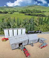 Trackside Oil Dealer with Storage Tanks -- Kit-1