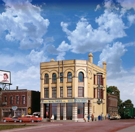 Walthers Water Street Building -- Kit - 7-3/4 x 4-3/4 x 7-1/8"  19.4 x 11.9 x 17.8cm-1