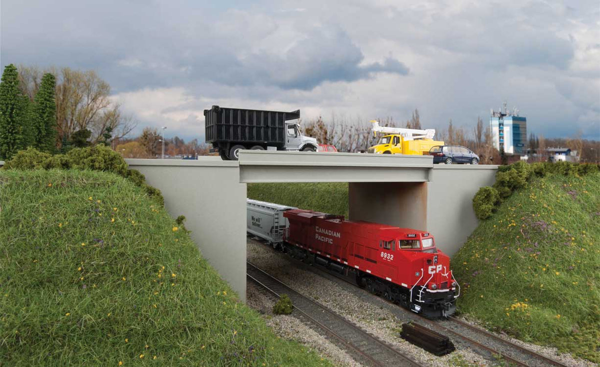 Modern Concrete Highway Overpass -- Kit - 12-15/16 x 4-3/4"  32.9 x 12cm