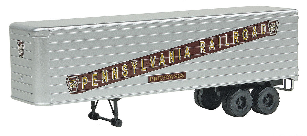 35' Fluted-Side Trailer 2-Pack - Assembled -- Pennsylvania Railroad (silver, Tuscan)-1