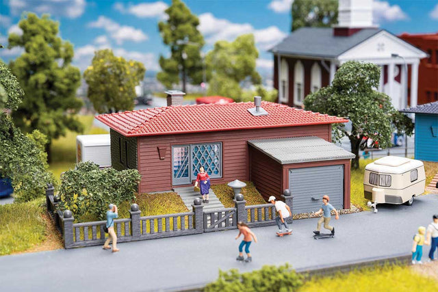Country Road Bungalow 2 -- Kit - 5-3/8 x 4-5/8 x 2-3/8"  13.7 x 11.8 x 6cm (brown)-1