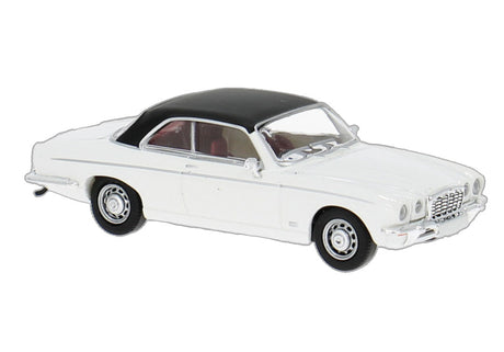 Jaguar XJC - Assembled -- White